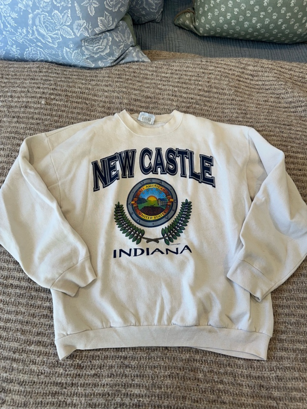 Vintage 1995 New Castle Indiana Crewneck Sweatshirt - Cream